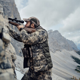 H&auml;rkila Herren Daunenweste Mountain Hunter Expedition Reversible AXIS MSP&reg; Mountain Camo 3XL