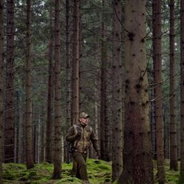 H&auml;rkila Herren Weste Deer Stalker Camo Reversible Packable Willow green/AXIS MSP&Acirc;&reg;Forest L