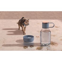 Asobu - Dog Bowl - Flasche aus Tritan mit Hundenapf 1,5 Liter Blau