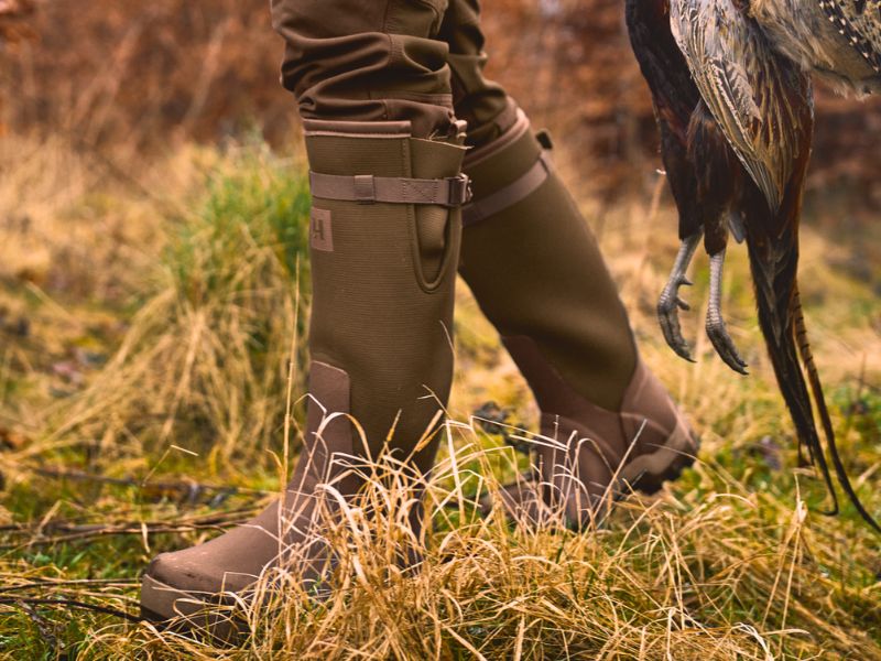 Gummistiefel für die Jagd in nassem Gelände