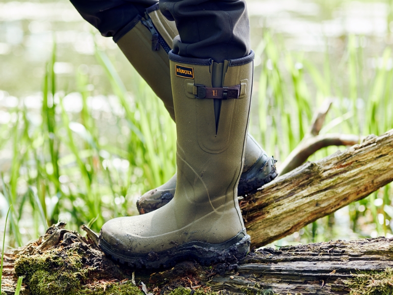 Gummistiefel für die Jagd im nassen Gelände