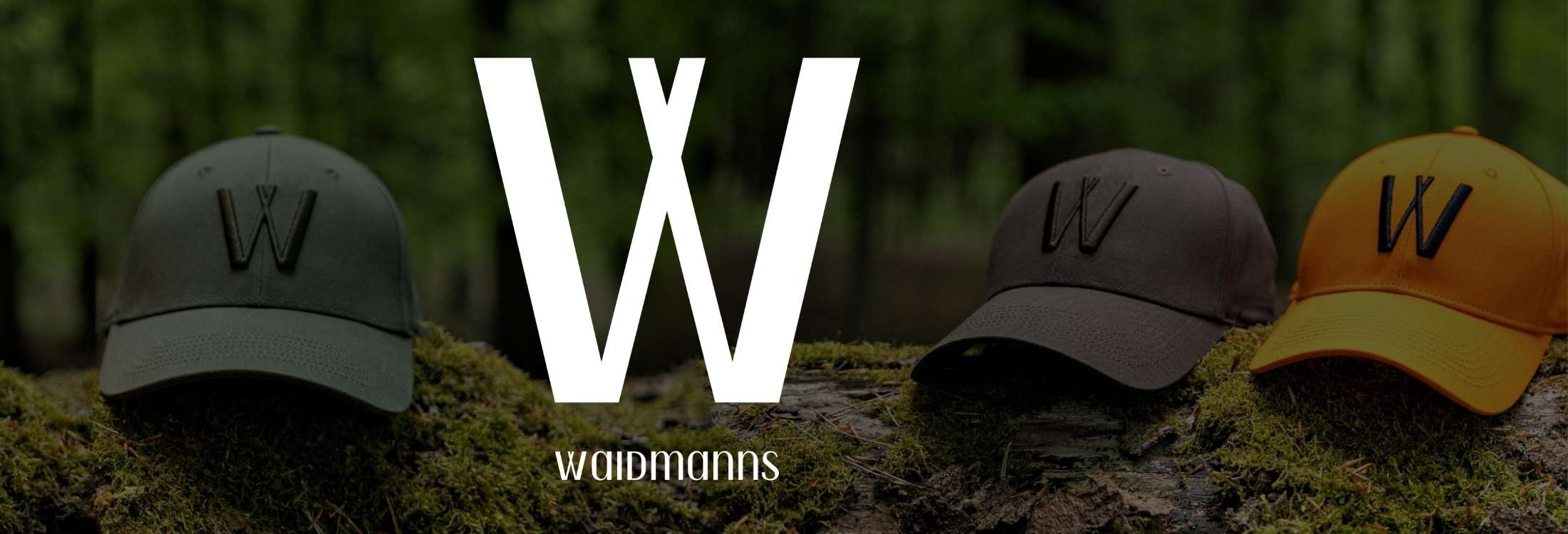 Drei Waidmanns Caps der Jagdwelt24 Eigenmarke im Wald